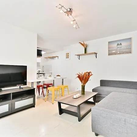 Proche Canal Saint Martin Apartment *