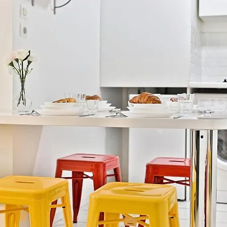 Proche Canal Saint Martin Apartment
